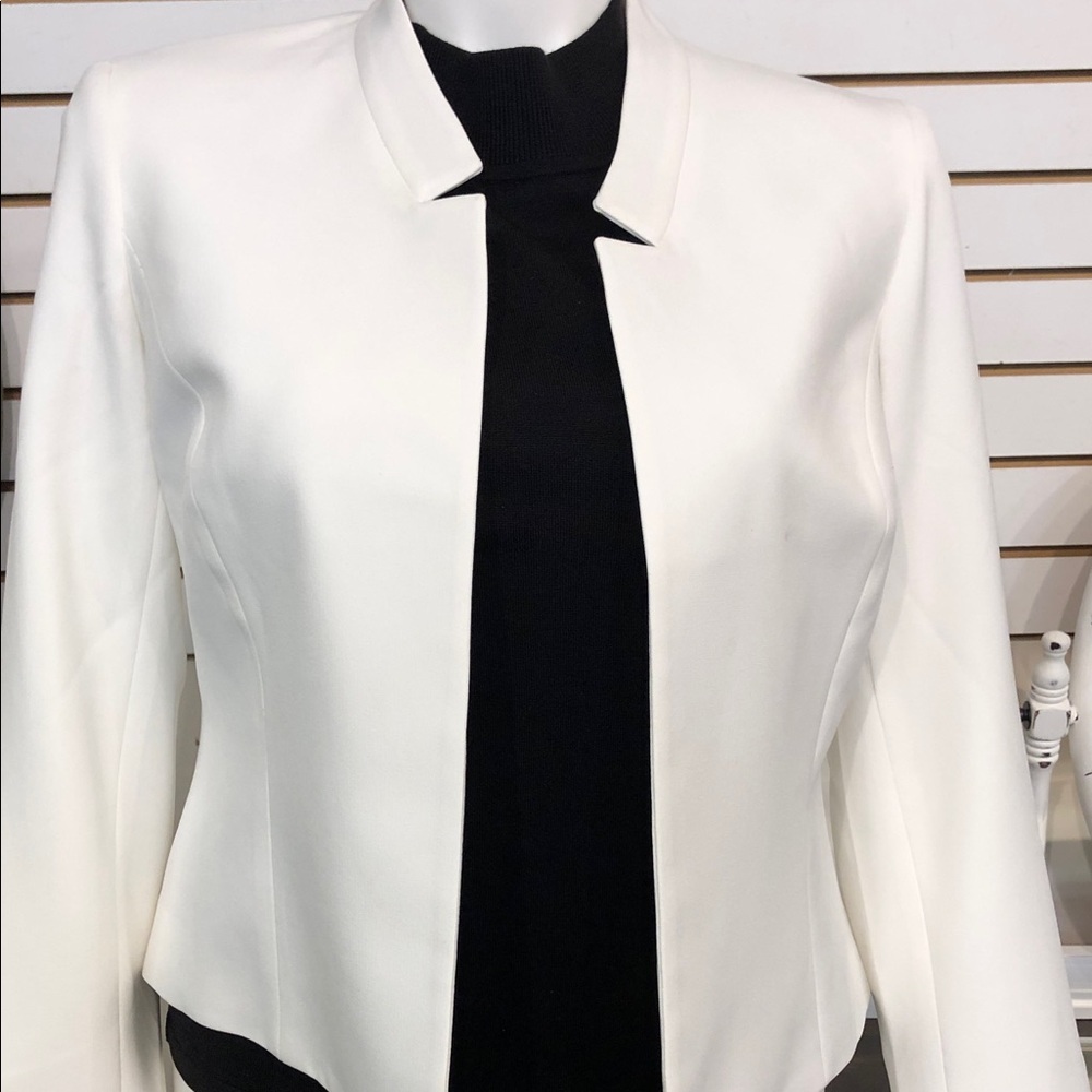 Black Label Ivory Collarless Open-Front Blazer